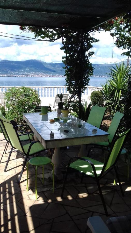 Fjaba - By The Sea - With The Big Terraces & Great Sea View * Trogir