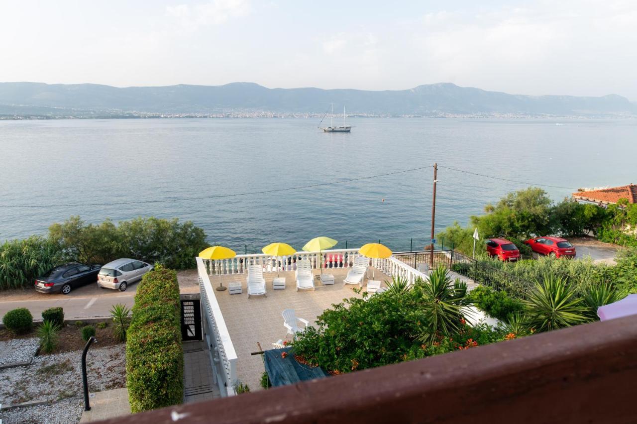 Apartman Fjaba - By The Sea - With The Big Terraces & Great Sea View Trogir
