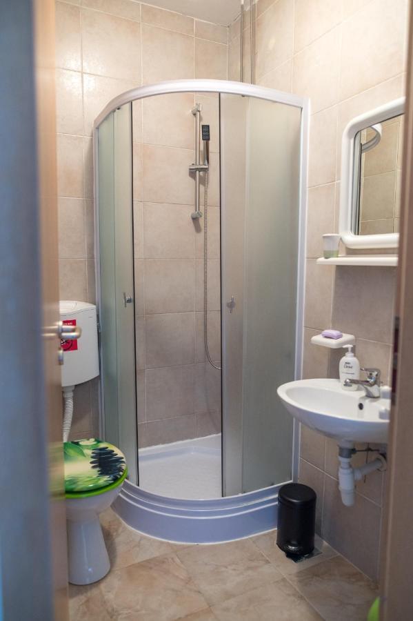 Apartma Fjaba - By The Sea - With The Big Terraces & Great Sea View Trogir