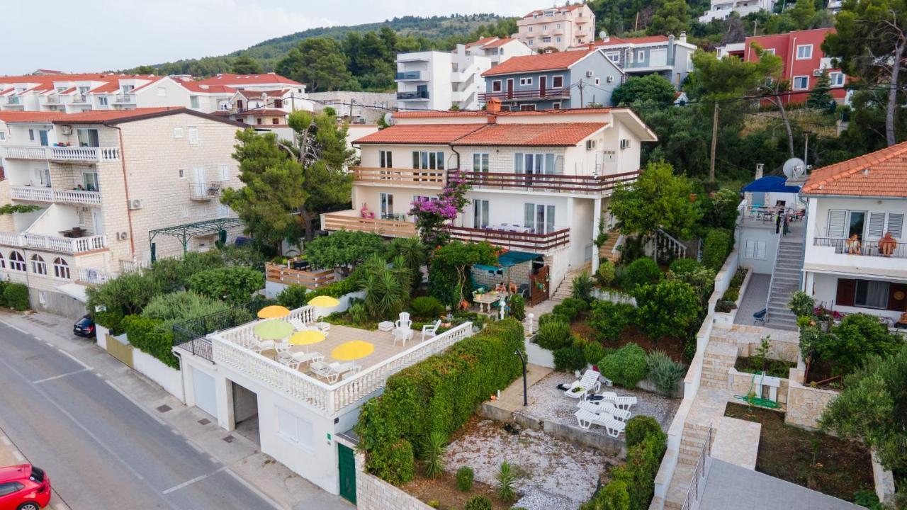 Apartman Fjaba - By The Sea - With The Big Terraces & Great Sea View Trogir