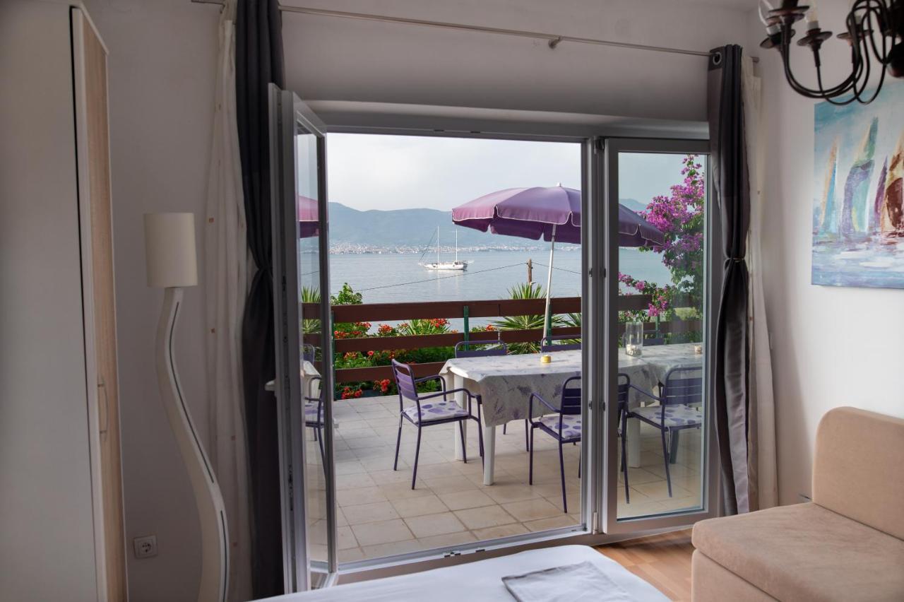 Apartman Fjaba - By The Sea - With The Big Terraces & Great Sea View *