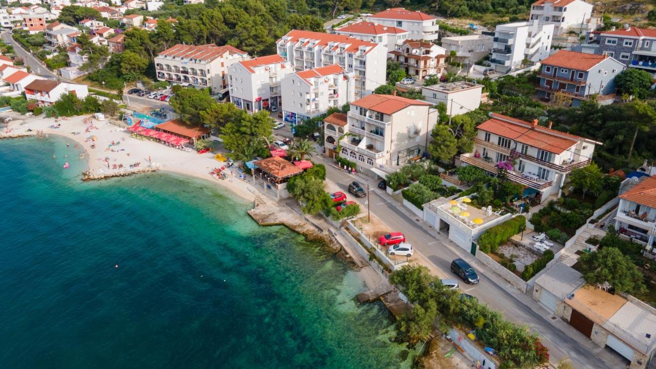 Apartma Fjaba - By The Sea - With The Big Terraces & Great Sea View Trogir