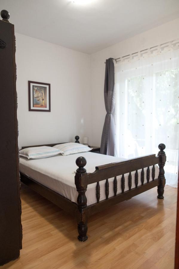 Apartma Fjaba - By The Sea - With The Big Terraces & Great Sea View