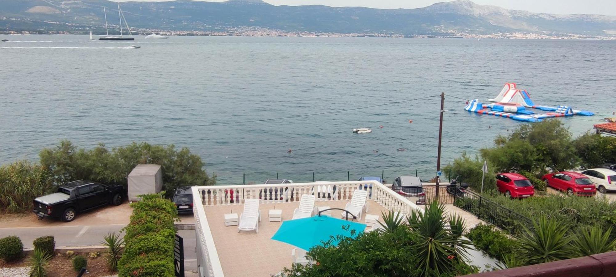 Apartma Fjaba - By The Sea - With The Big Terraces & Great Sea View Trogir