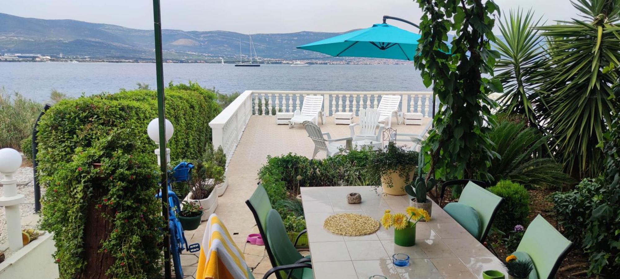 Fjaba - By The Sea - With The Big Terraces & Great Sea View Trogir